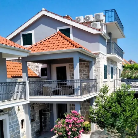 Вилла Miravalle Heritage Ostrvica